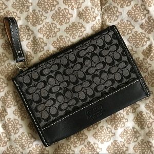 Coach Classic Design Change Purse